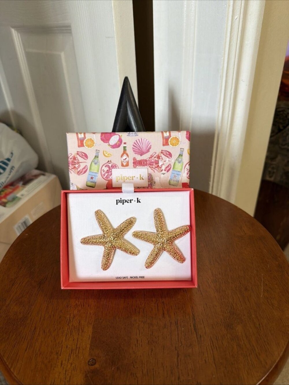 Piper K Gold Textured Starfish Stud Earrings - NIB - Picture 2 of 3
